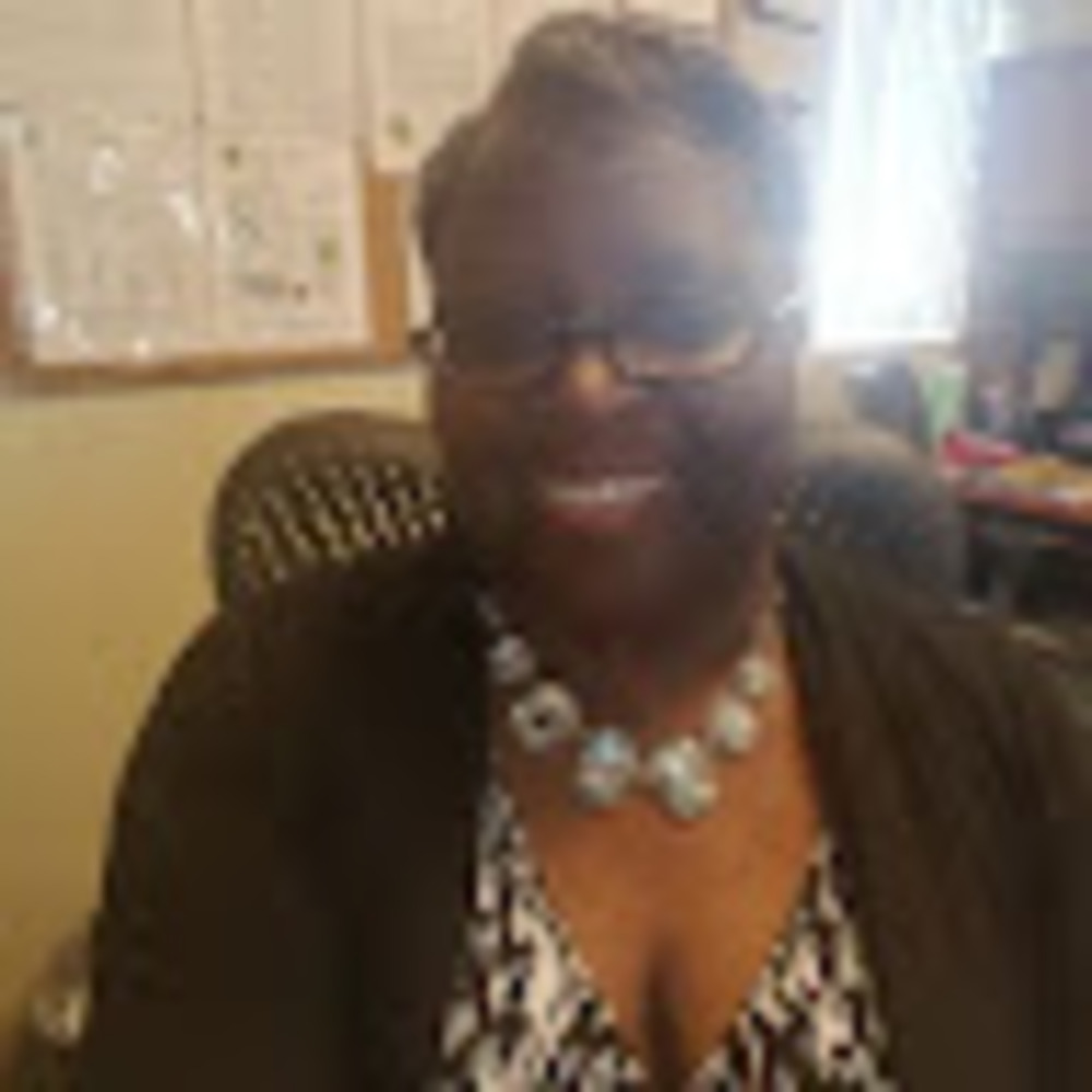 Meet your Posher, Yvonne